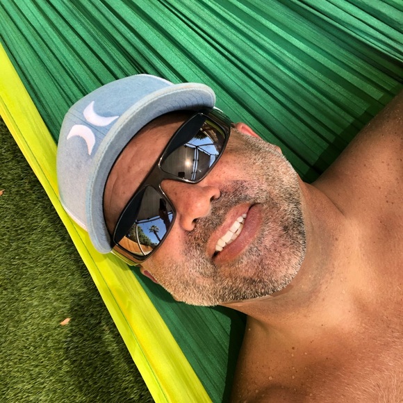 Meet your Posher, Bradley - Picture 1 of 1